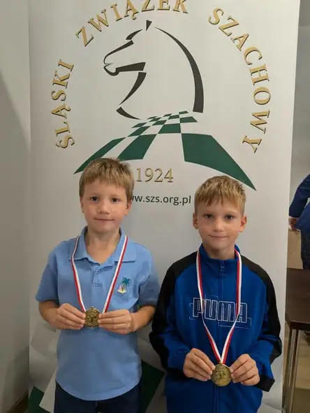 Szachowe emocje w miniony weekend – sukcesy zawodników RKS MAT RSL