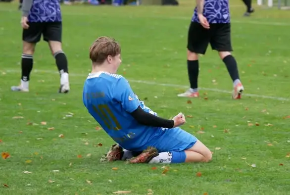 Fotogaleria z wygranej 4:1 i zapowiedź derbów miasta