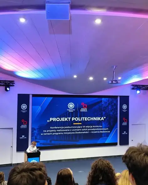 Uczniowie ZS3 z Rudy Śląskiej wyróżnieni na Politechnice Śląskiej za projekt o recyklingu